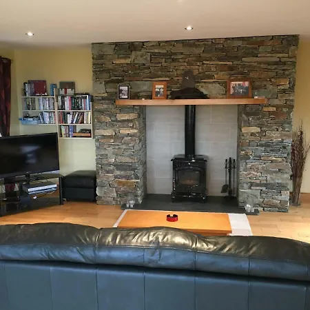 Chapel Cross House *